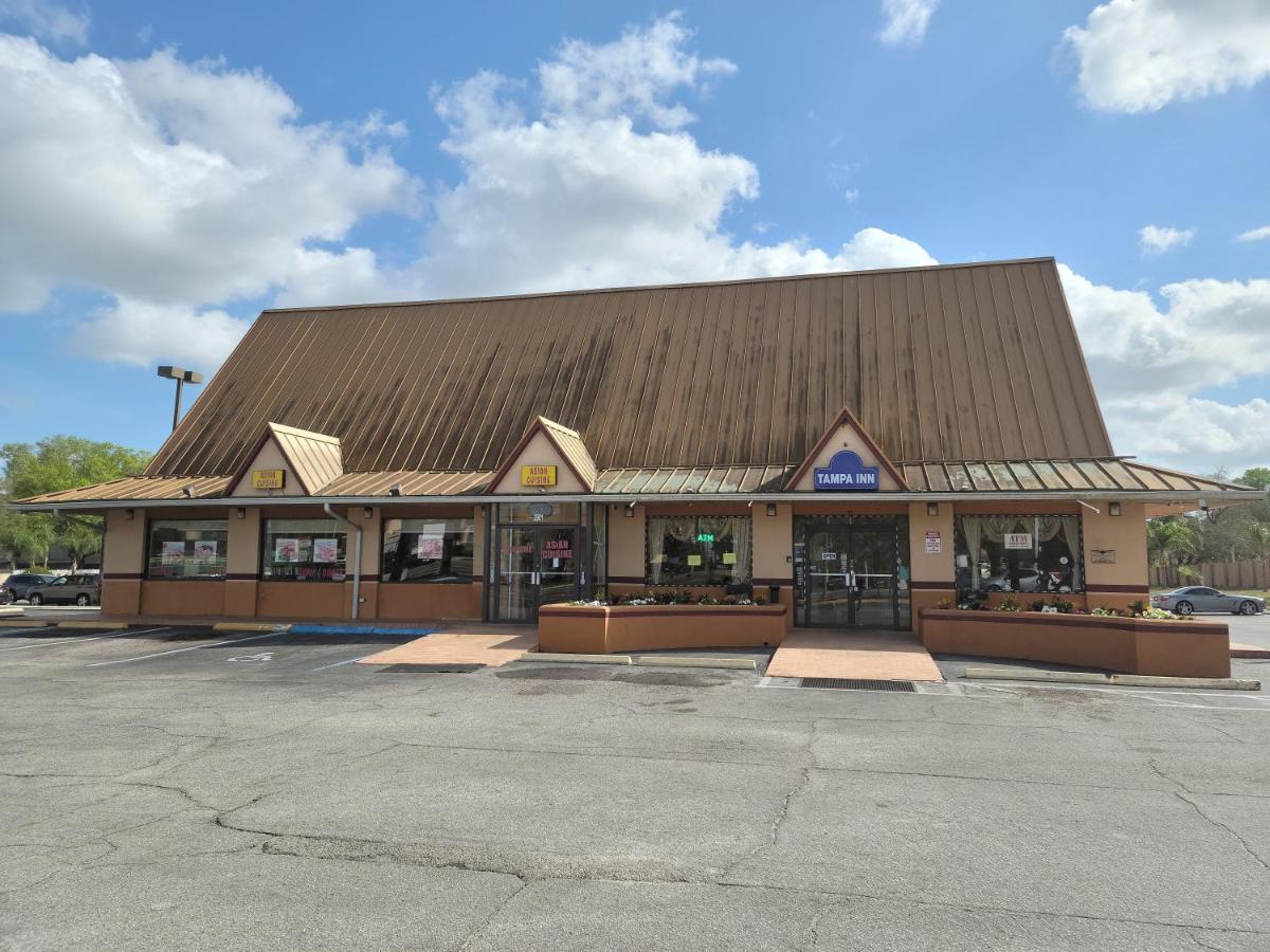 Tampa Inn Near Busch Gardens Exterior photo